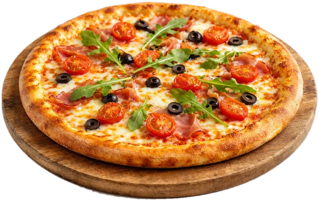 Pizza com tomate, azeitonas, rúcula e presunto sobre tábua de madeira